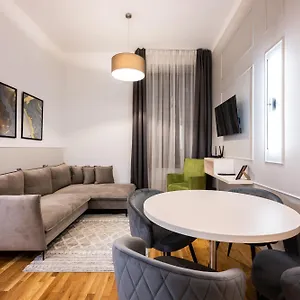 Apartment On/set, Krakau
